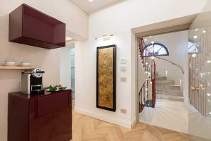 Installazione opera serie Archeo